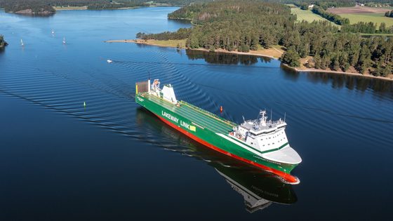 Inom loppet av bara några veckor startades två nya linjer till Polen från Sverige i våras, Lakeway Link från Södertälje till Gdynia och Finnlines från Malmö till Swinoujscie.