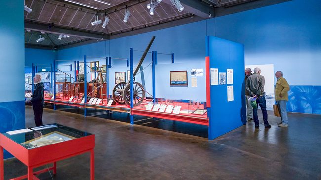 Utställningen 100 år av sjöfart visas på Dunkers kulturhus i Helsingborg.